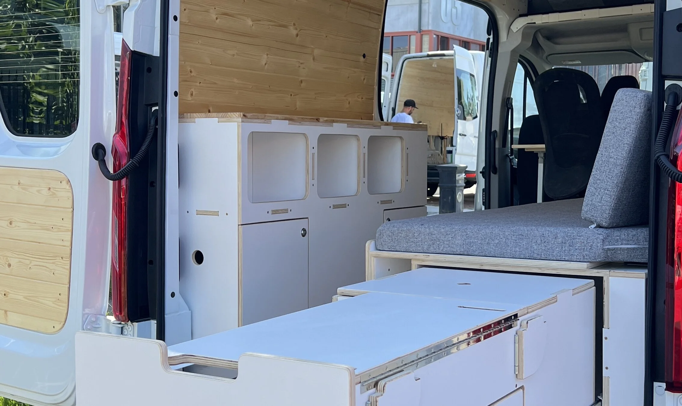 Head Cabinets