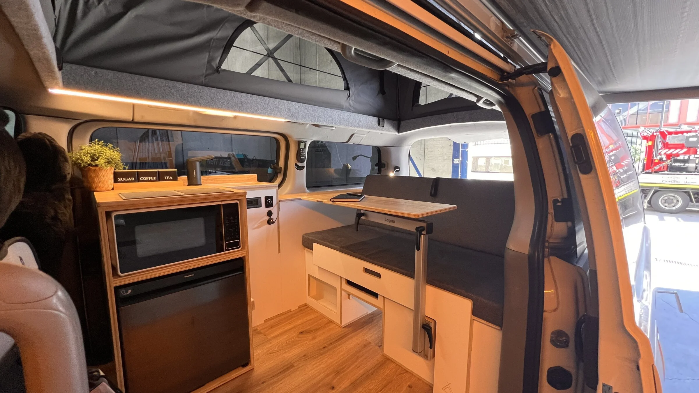 Vanbox Compact Roll-Out System