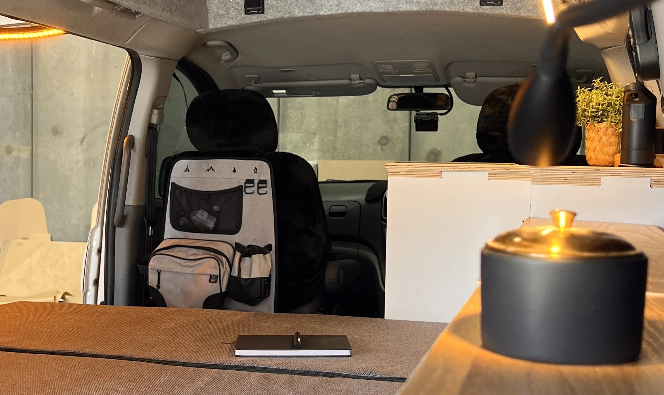 Vanbox Compact Roll-Out System