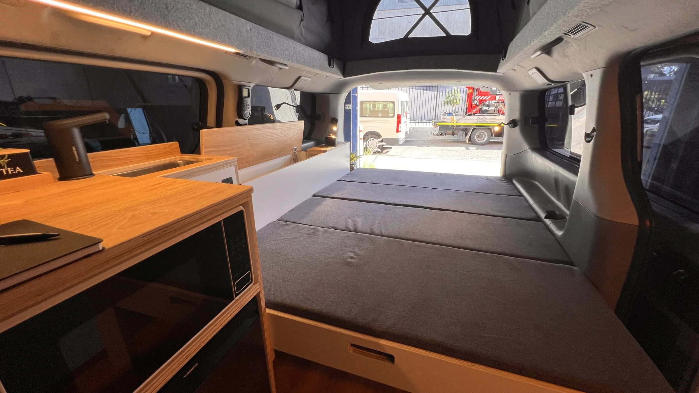 Vanbox Compact Roll-Out System