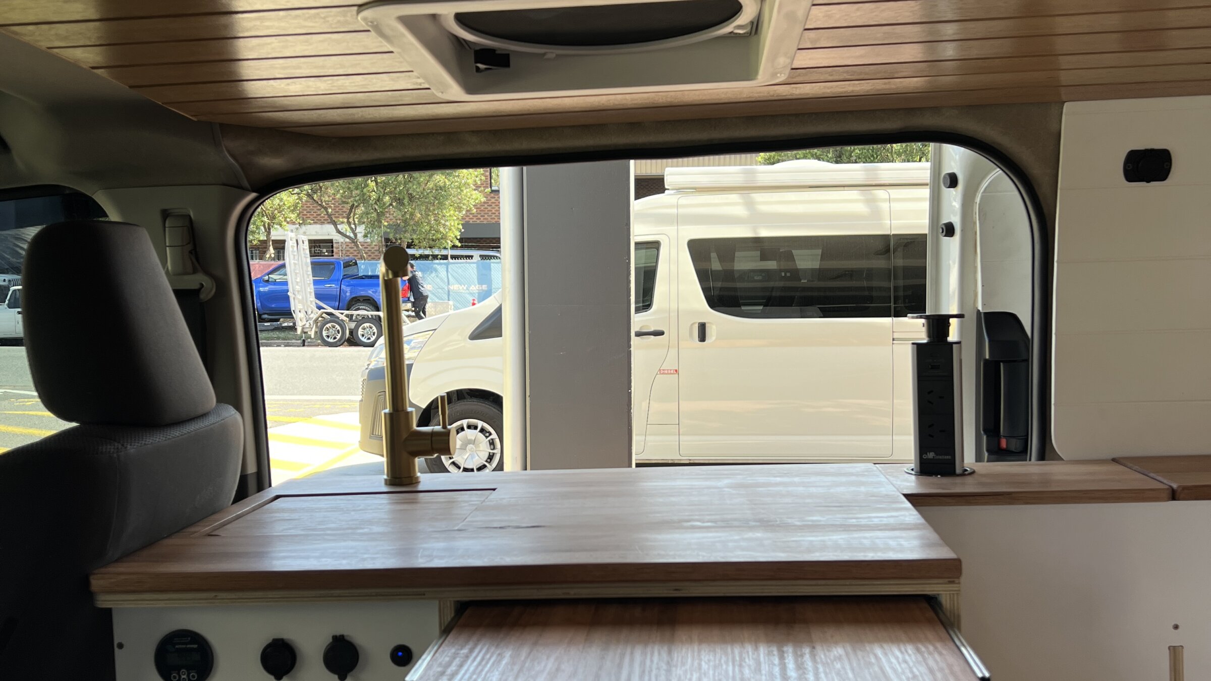 Fridge Cabinet (60L / 80L)