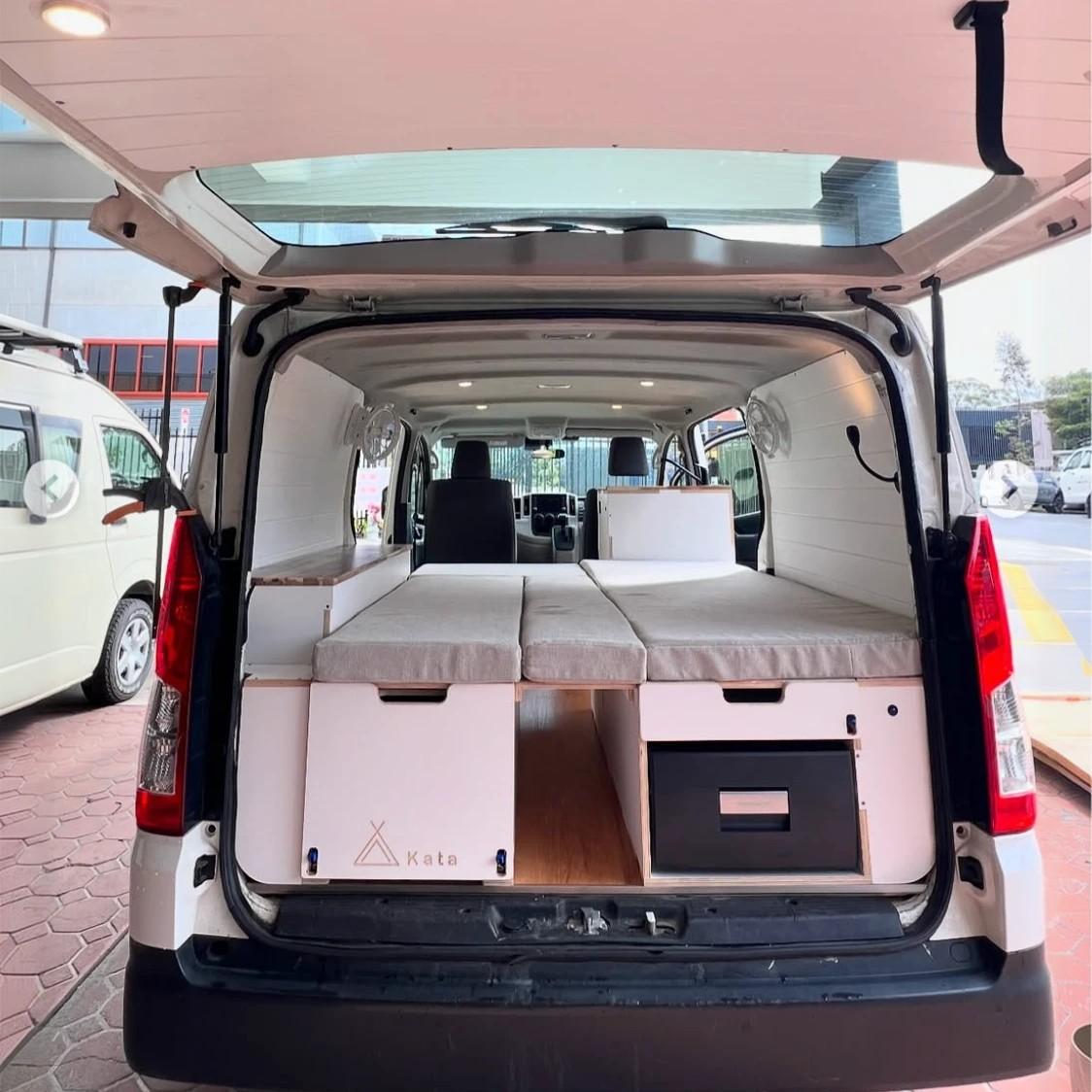 Vanbox Fridge Cavity
