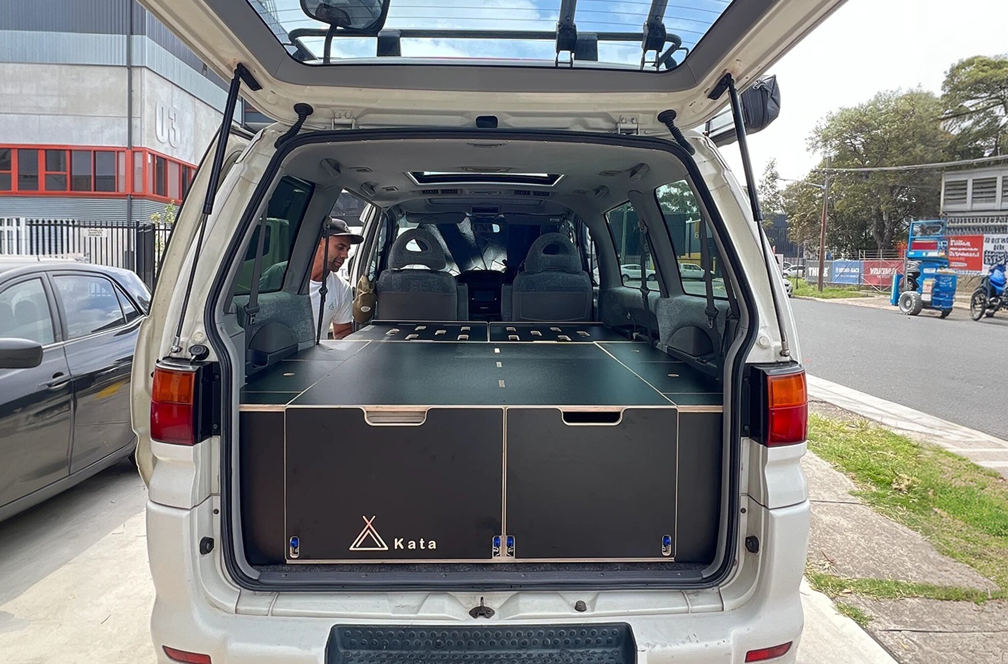 Vanbox Delica L400