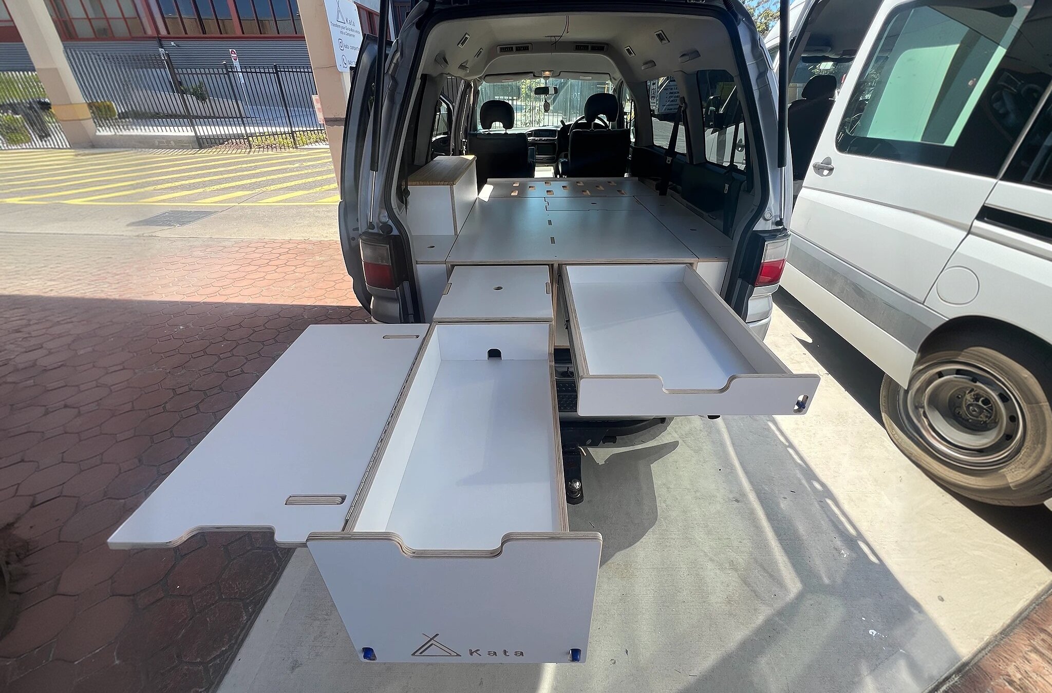 Vanbox Delica L400