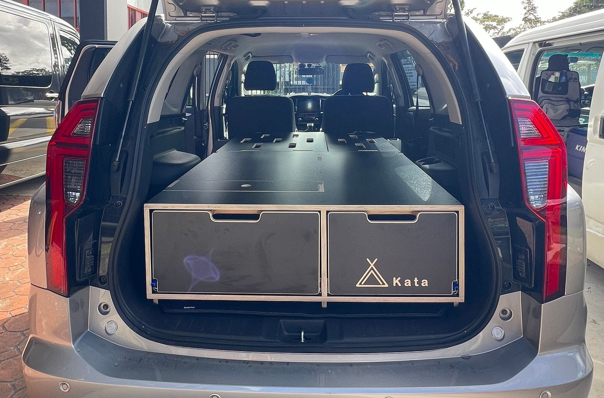 Campebox Pajero Sport